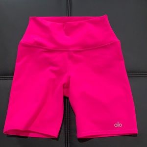 Alo Yoga hot pink biker shorts - extra small